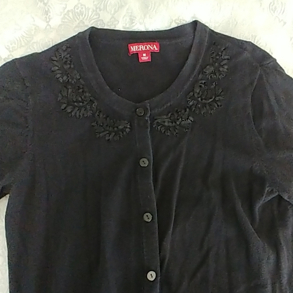 Three quarter sleeve cardigan